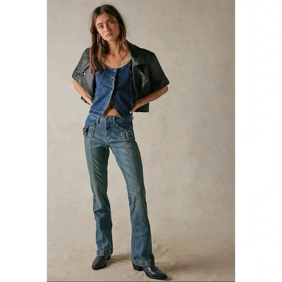 NWT Free People We The Free Love Stone Bootcut Flare Jeans Denim Blue 26 - Picture 3 of 16